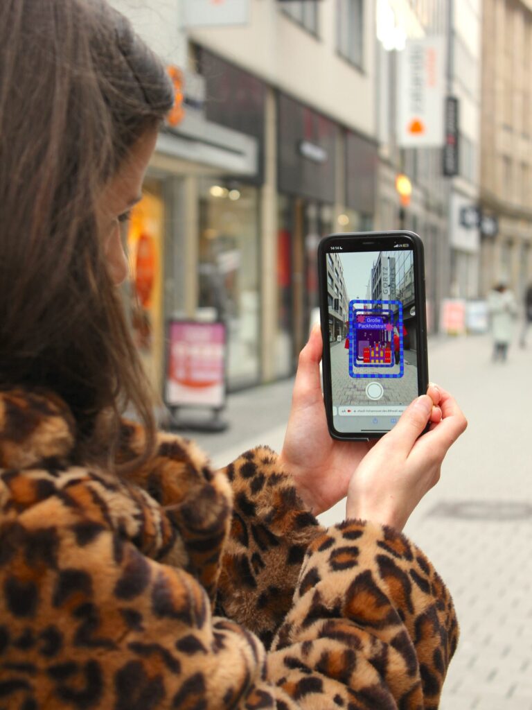 Augmented Straßenschilder_Große Packhofstraße ©Jannis Langer