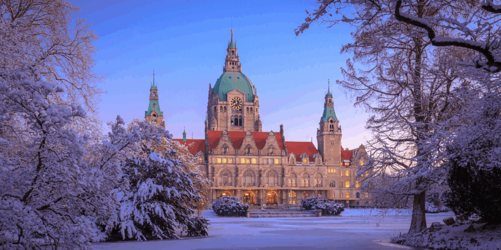 Neues Rathaus im Winter