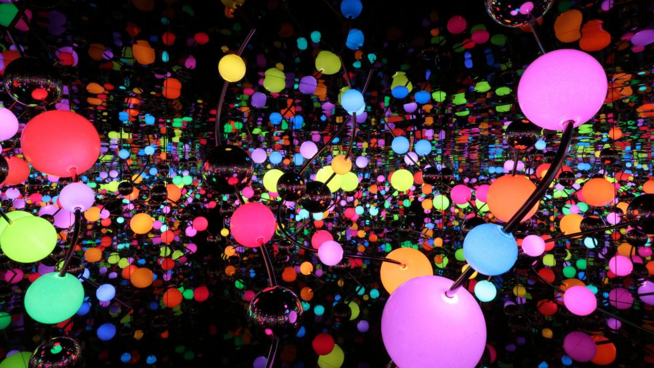 09-YayoiKusama-InfinityMirroredRoom_small
