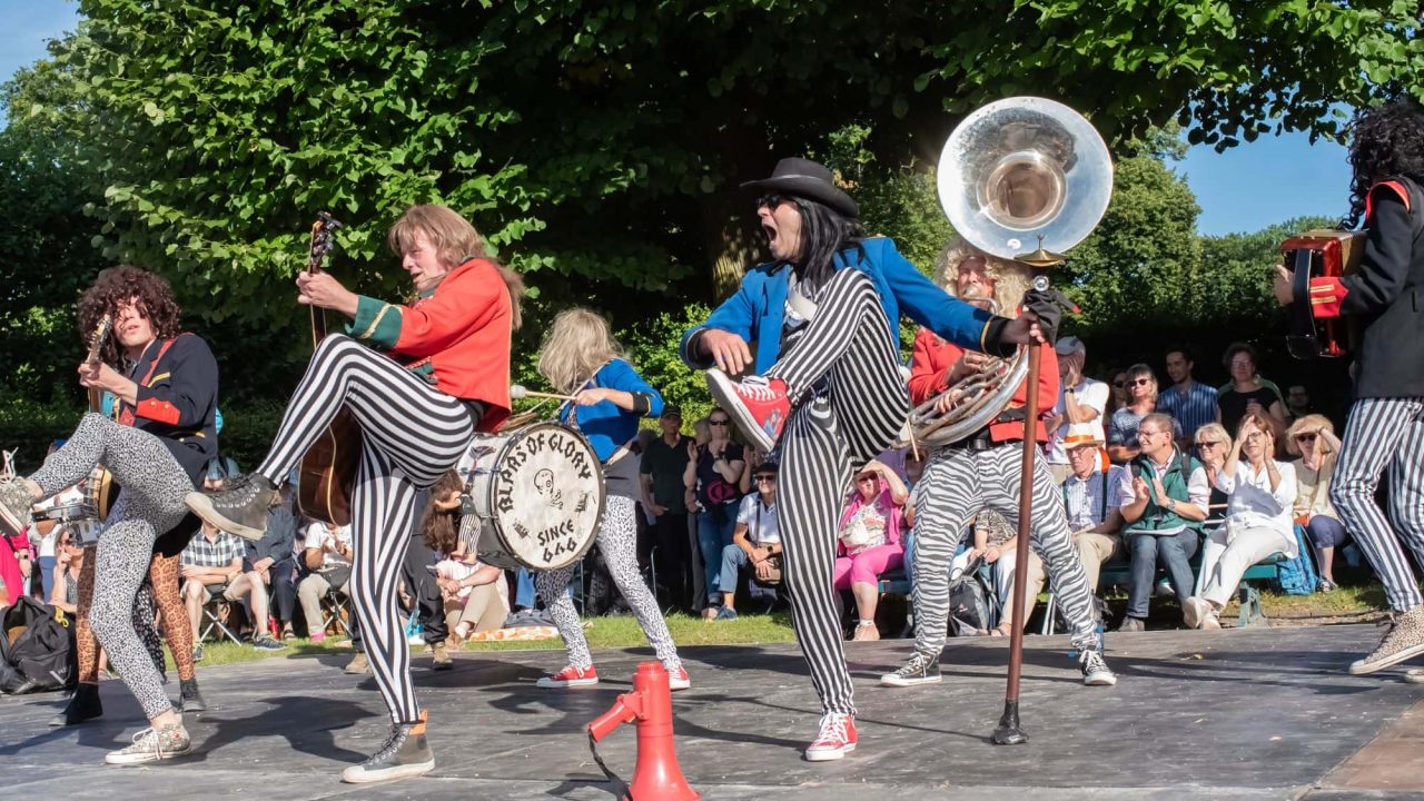 Kleines Fest im großen Garten