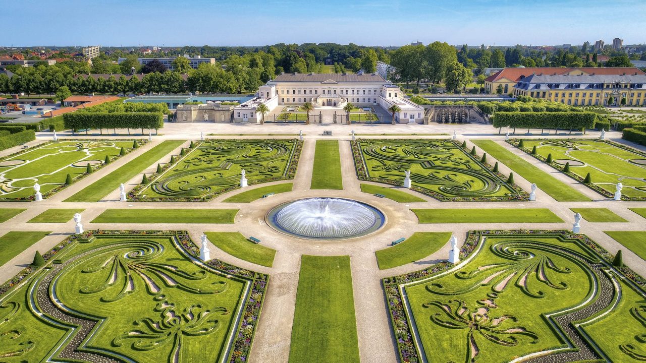 Frontansicht Großer Garten